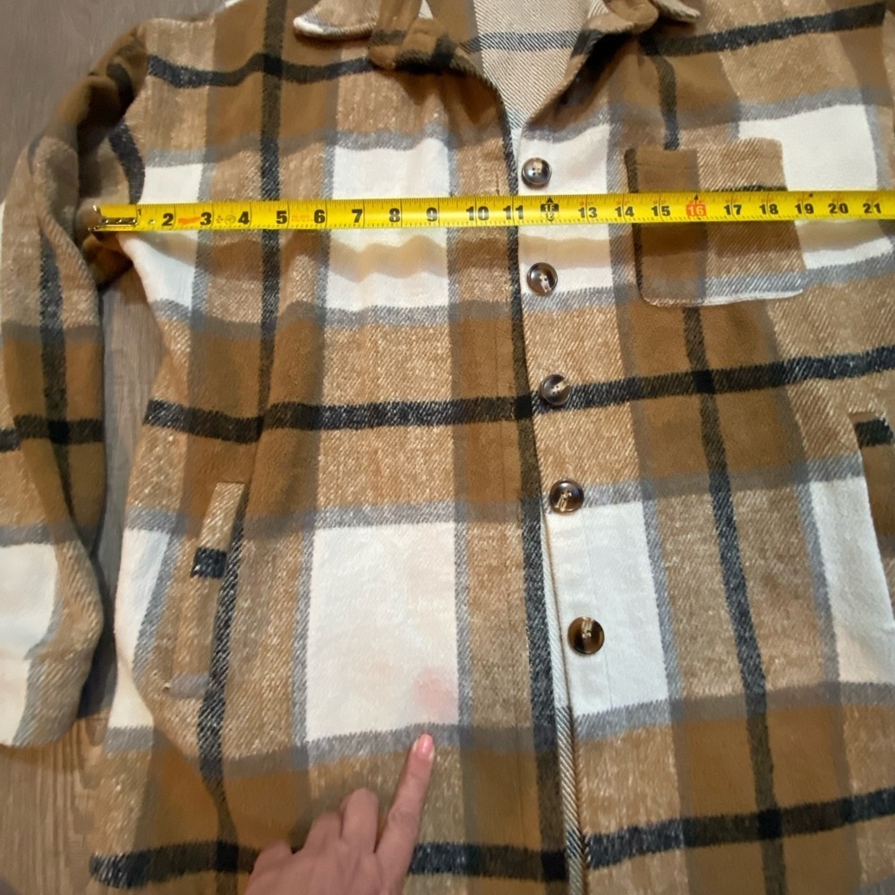 Women’s Tan Black Ivory Button Up Plaid Shacket, L or Large - Picture 5 of 11